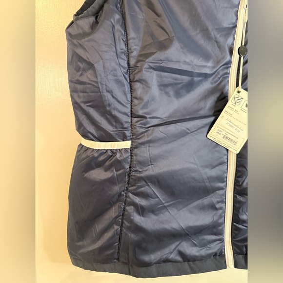 NWT FJ Footjoy Women’s Navy Blue Insulated Reversible Vest - Size Large - Picture 7 of 12
